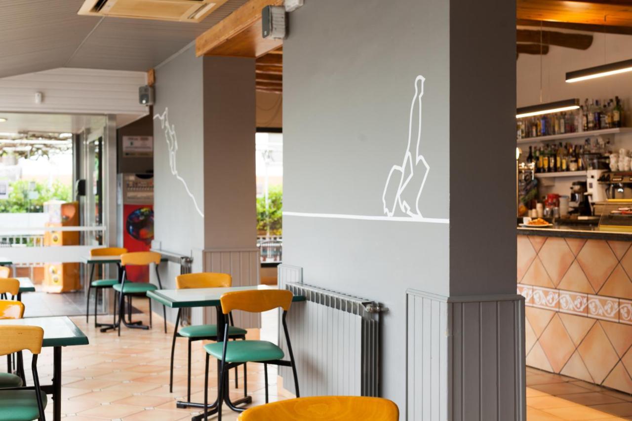 Hostal Restaurant Roma Cubells Luaran gambar