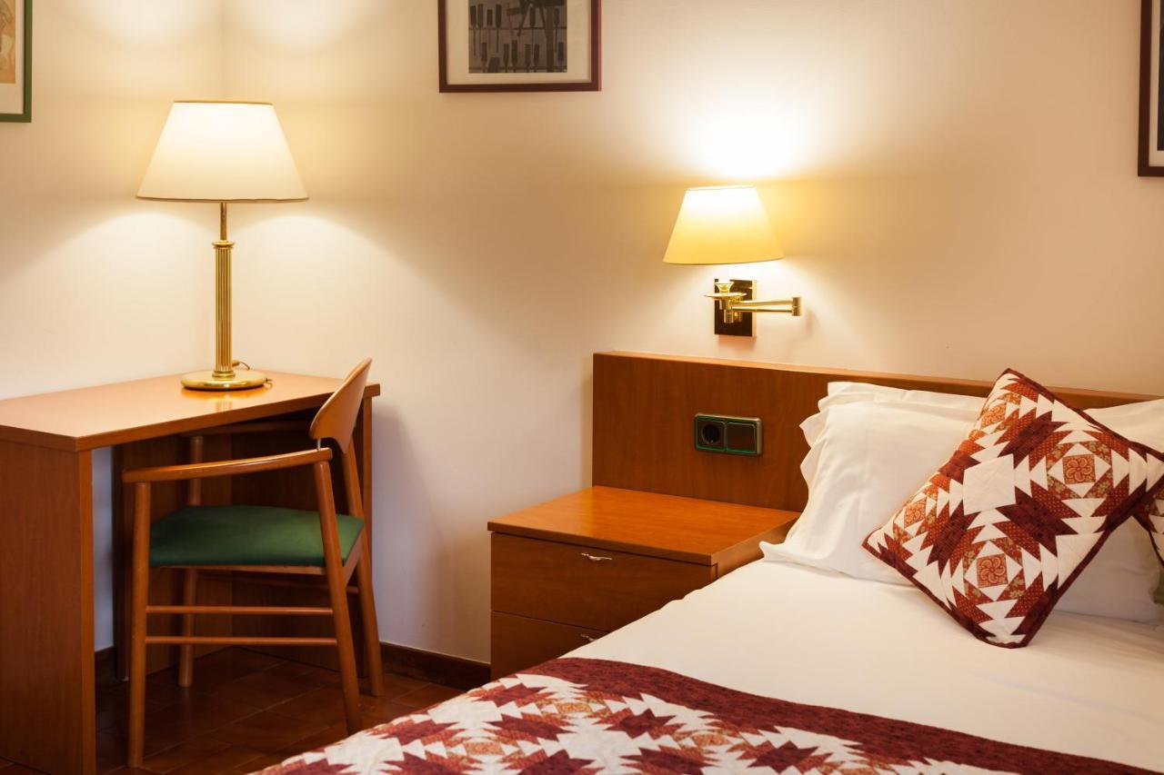Hostal Restaurant Roma Cubells Luaran gambar