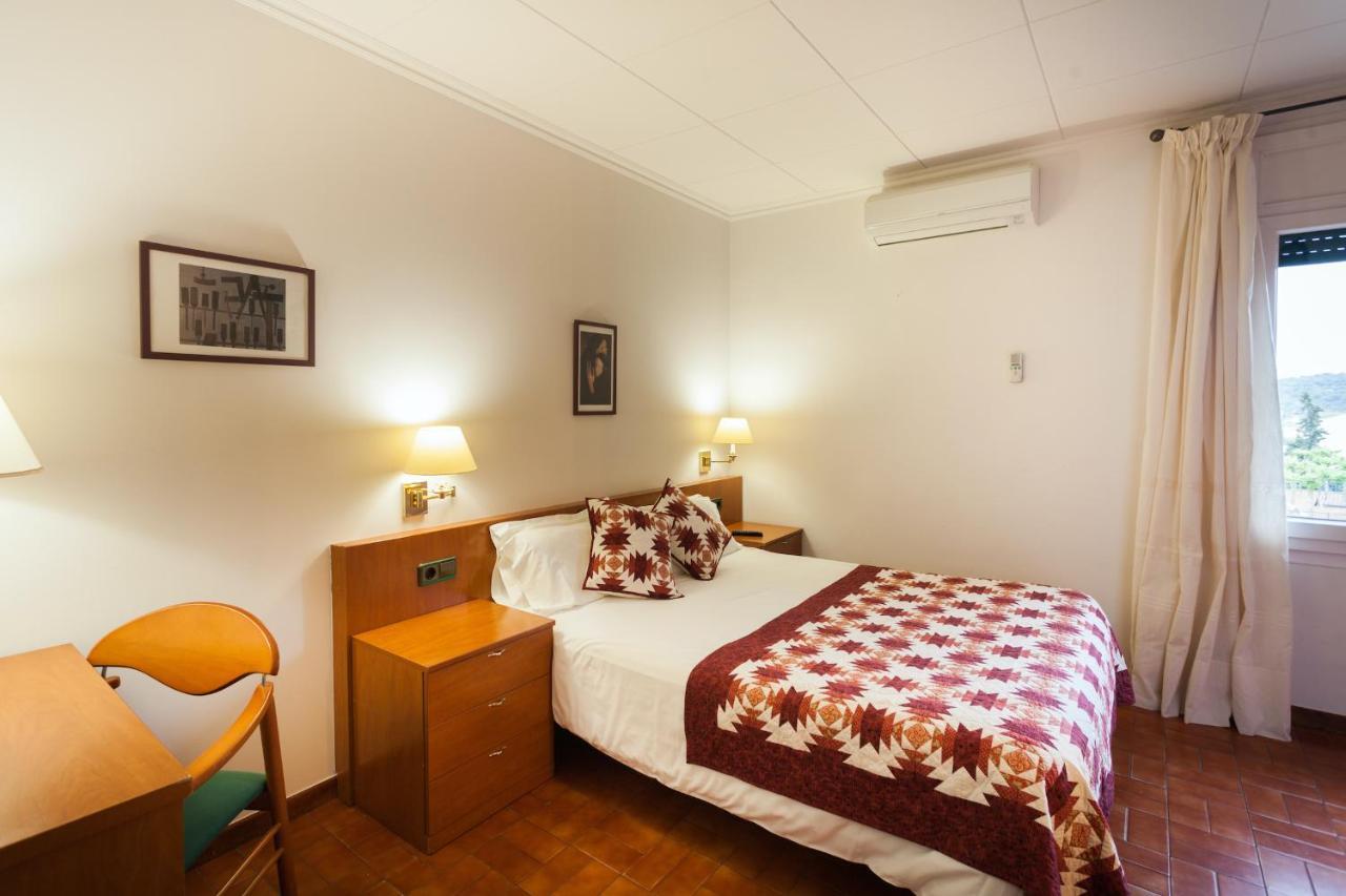 Hostal Restaurant Roma Cubells Luaran gambar